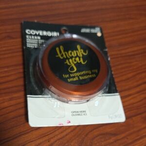 Covergirl Clean Pressed Powder: Color Creamy Natural